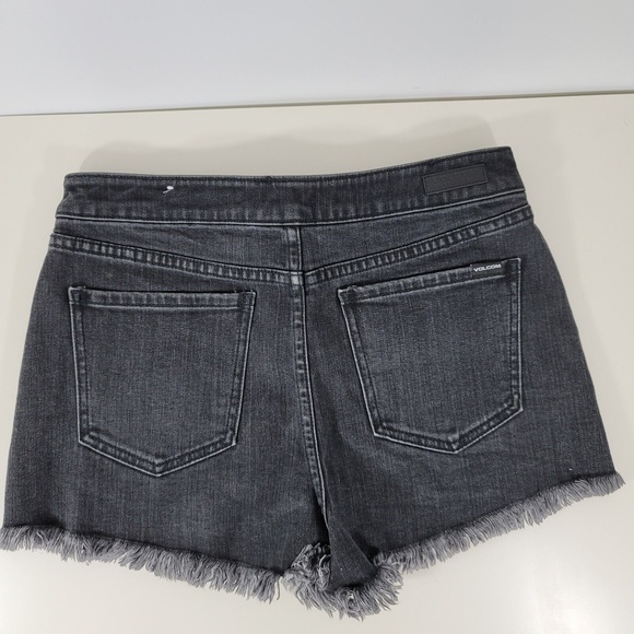 Volcom Tie Front Cut off Black Boyfriend Fit Denim Vintage Style Shorts size 29 - Picture 5 of 12